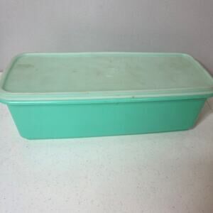Tupperware Jadeite Bread Keeper #782-2 w/ Lid Vintage Green Retro Kitchen